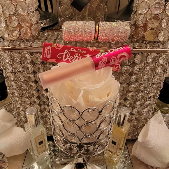 Lime Crime Velvetines Liquid Matte Lipstick in Marshmallow New in Box - Picture 2 of 4